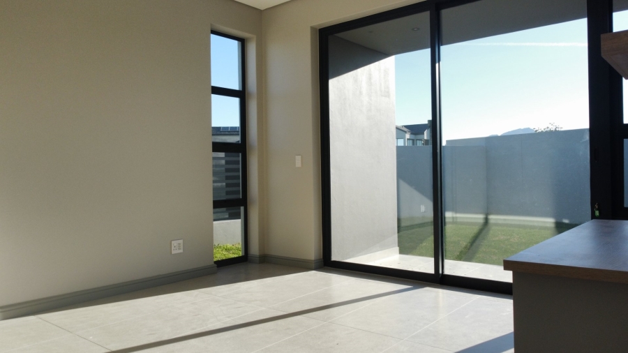 4 Bedroom Property for Sale in Oubaai Western Cape